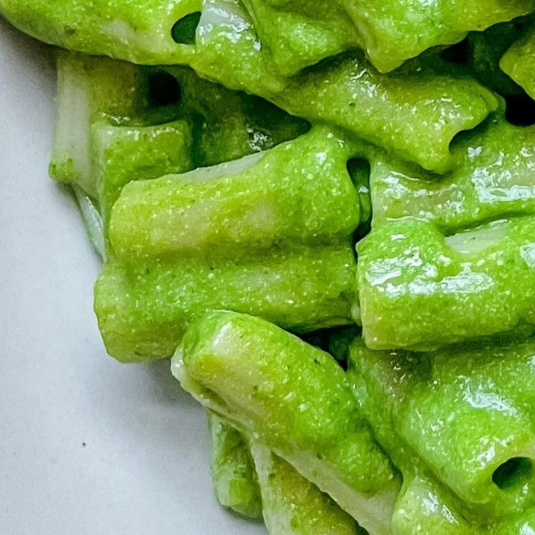 Yakelos Healthy Green Pasta