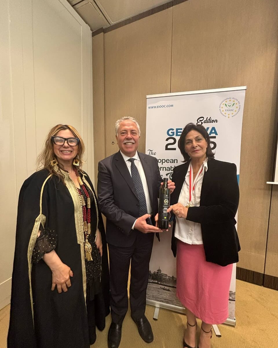 Yakelos Wins Award at Geneva International Olive Oil Competition