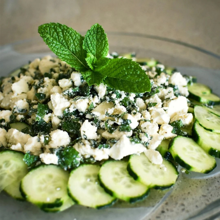 Yakelos Michoteta: Egyptian cucumber salad?