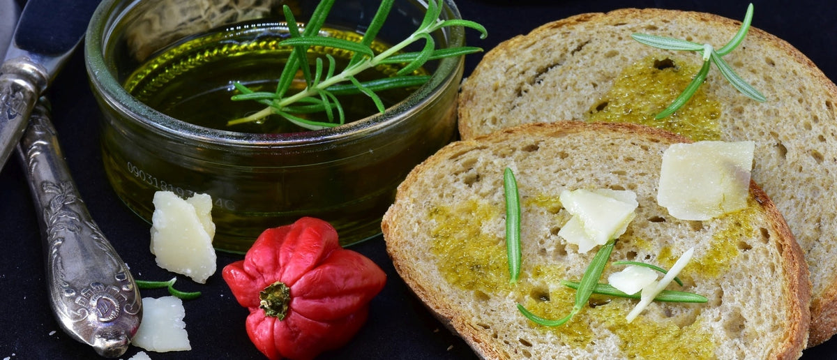 How to taste olive oil like a pro: tips and tricks