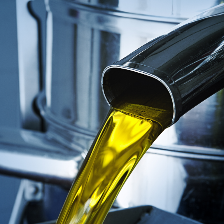 Yakelos Olive Oil Prices in 2024: Causes, Forecasts, and What You Can Do