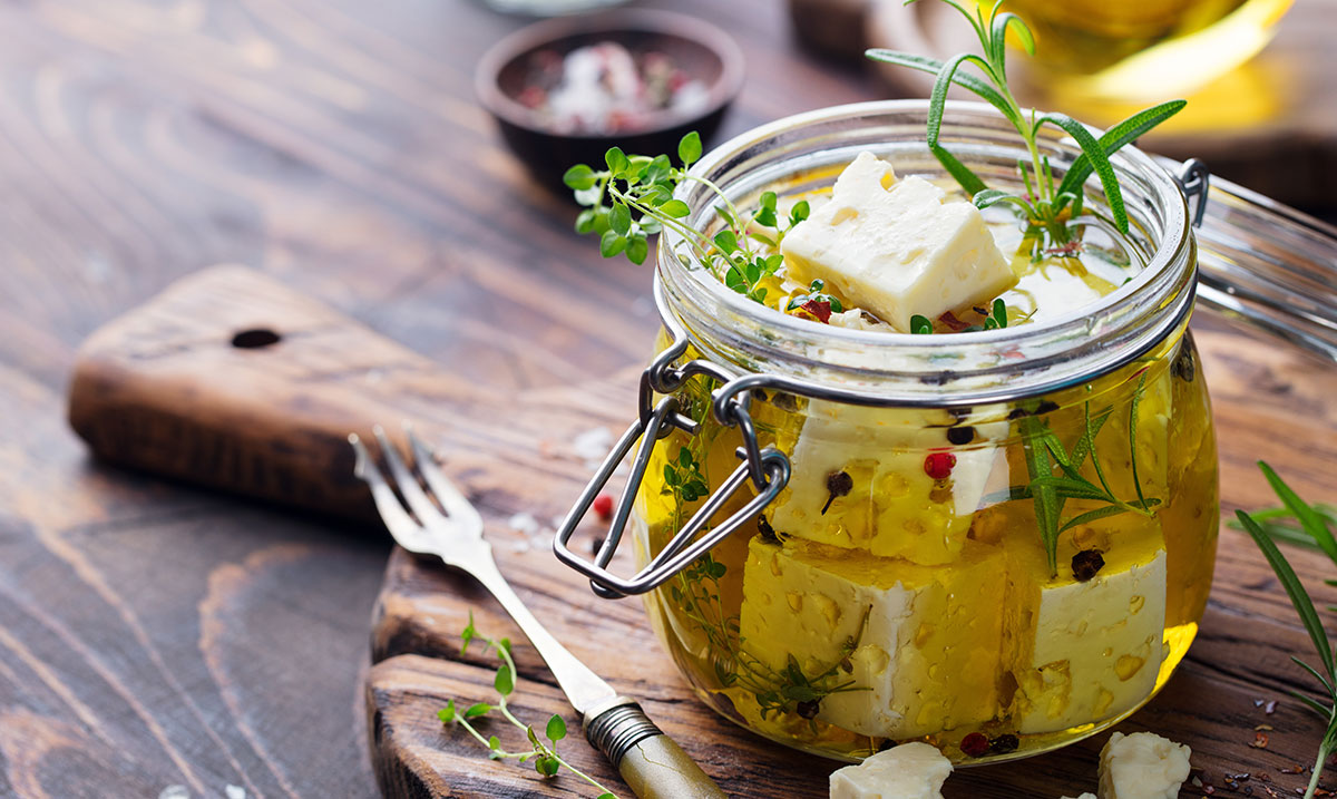 Yakelos Cheese in oil