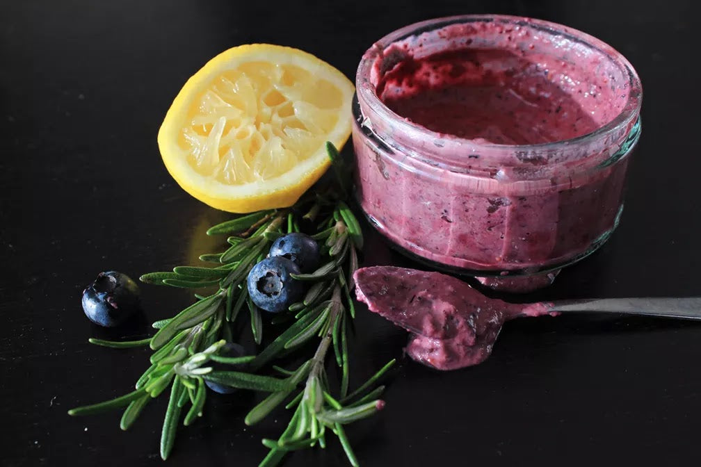 Yakelos Italian berry dressing